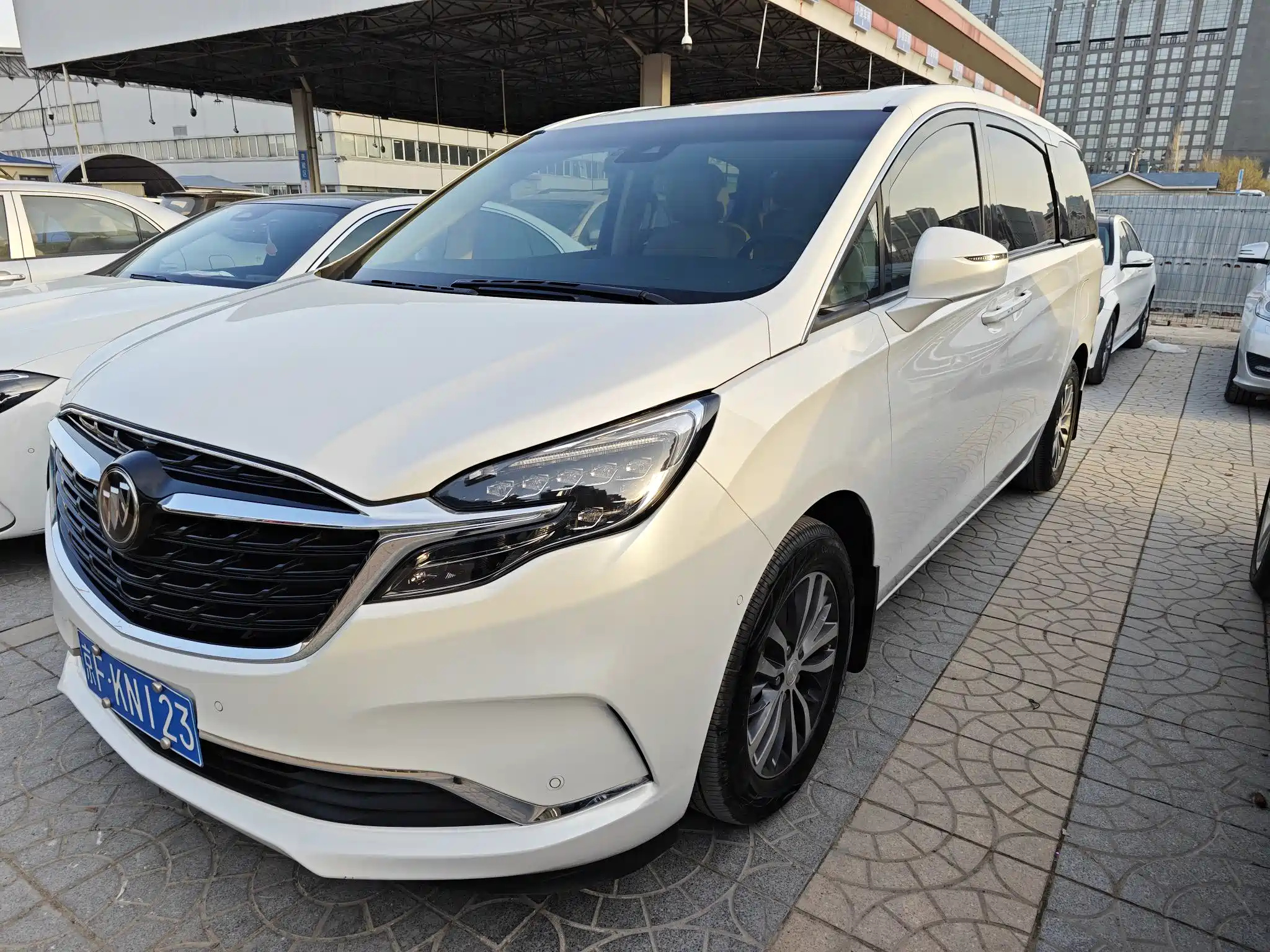 BUICK GL8 2022