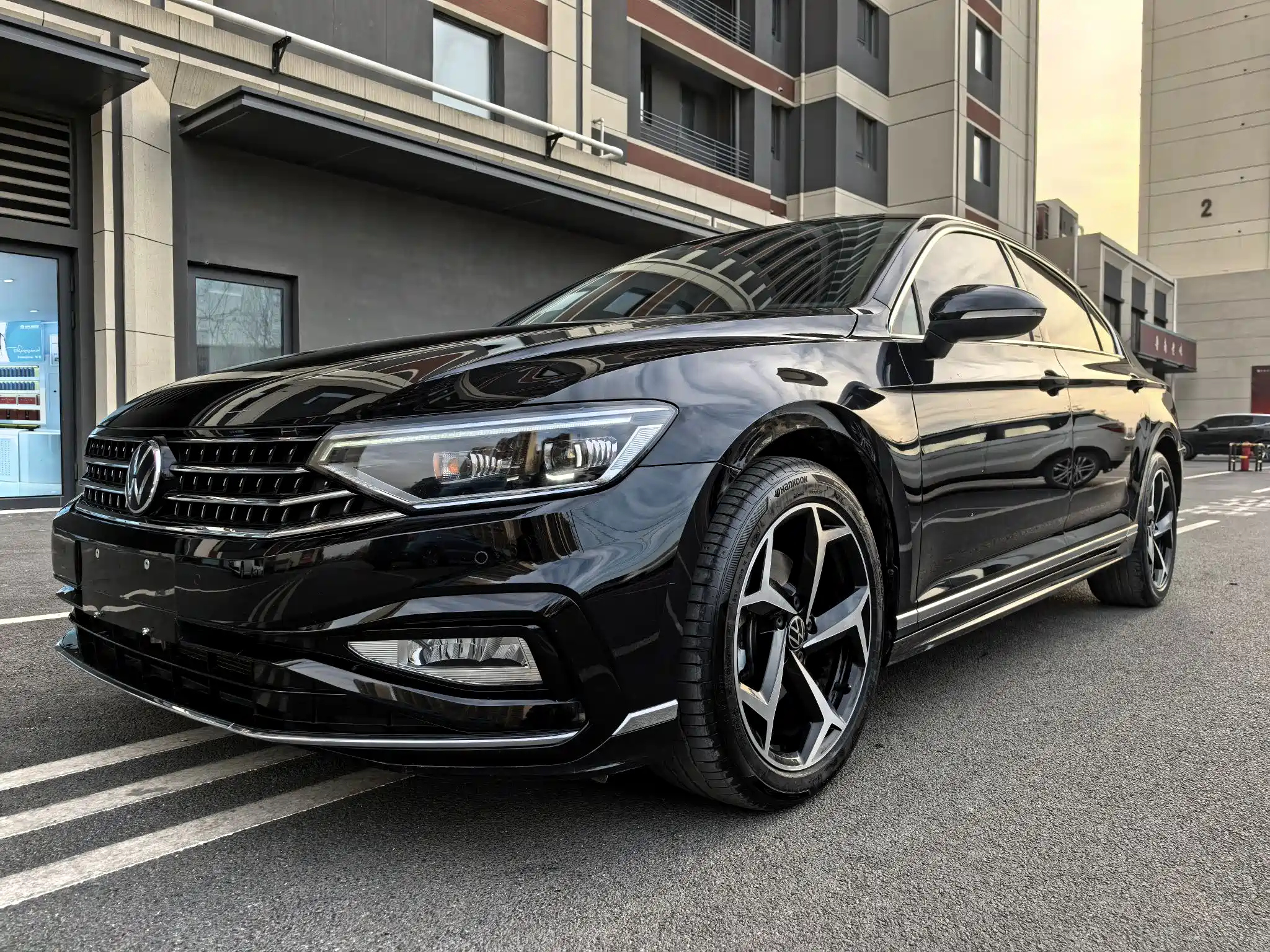 VOLKSWAGEN MAGOTAN 2023