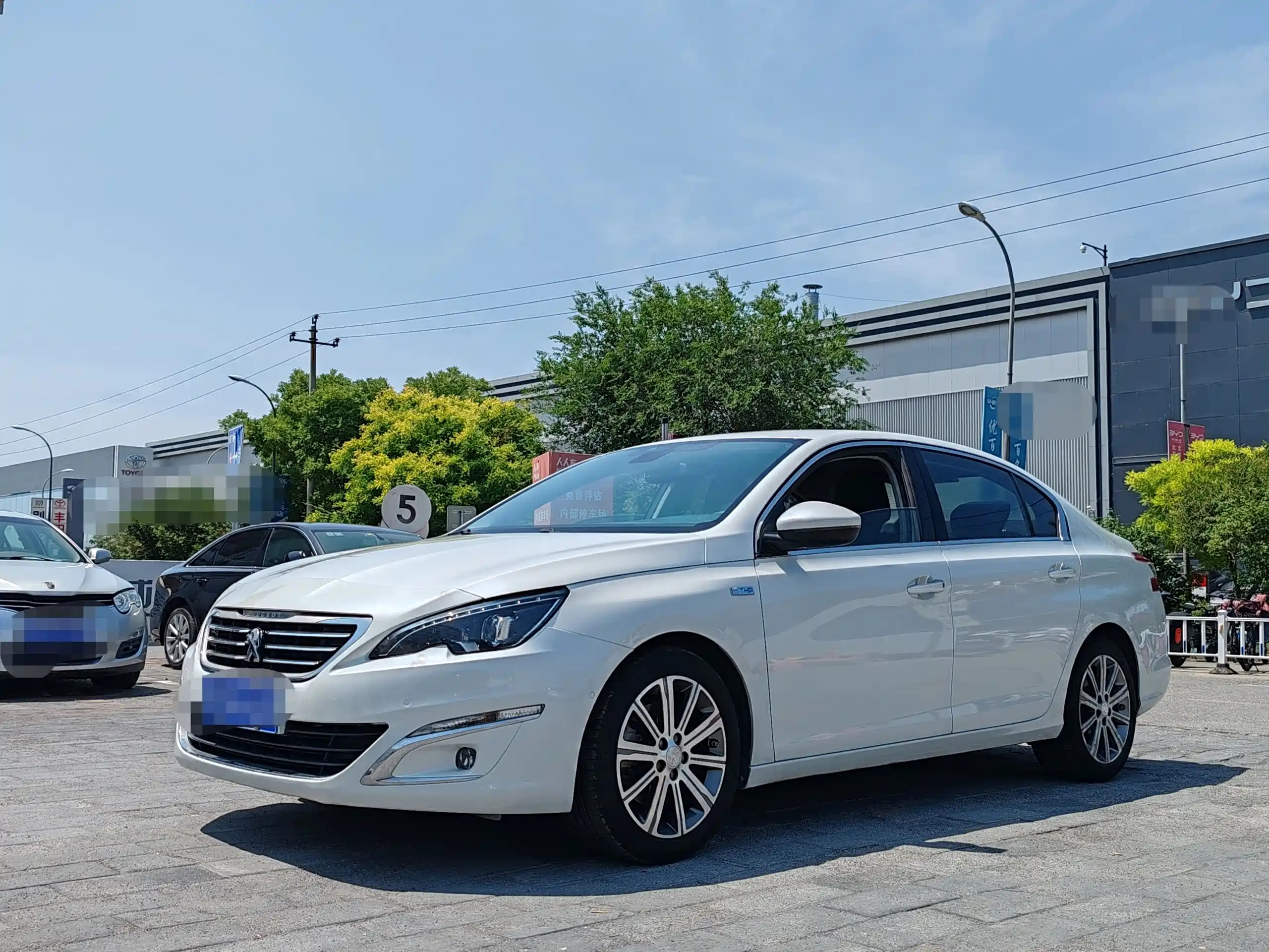PEUGEOT 408 2014