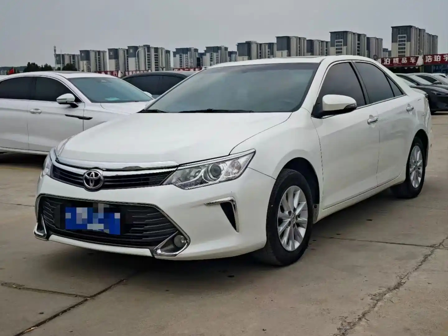 TOYOTA CAMRY 2016