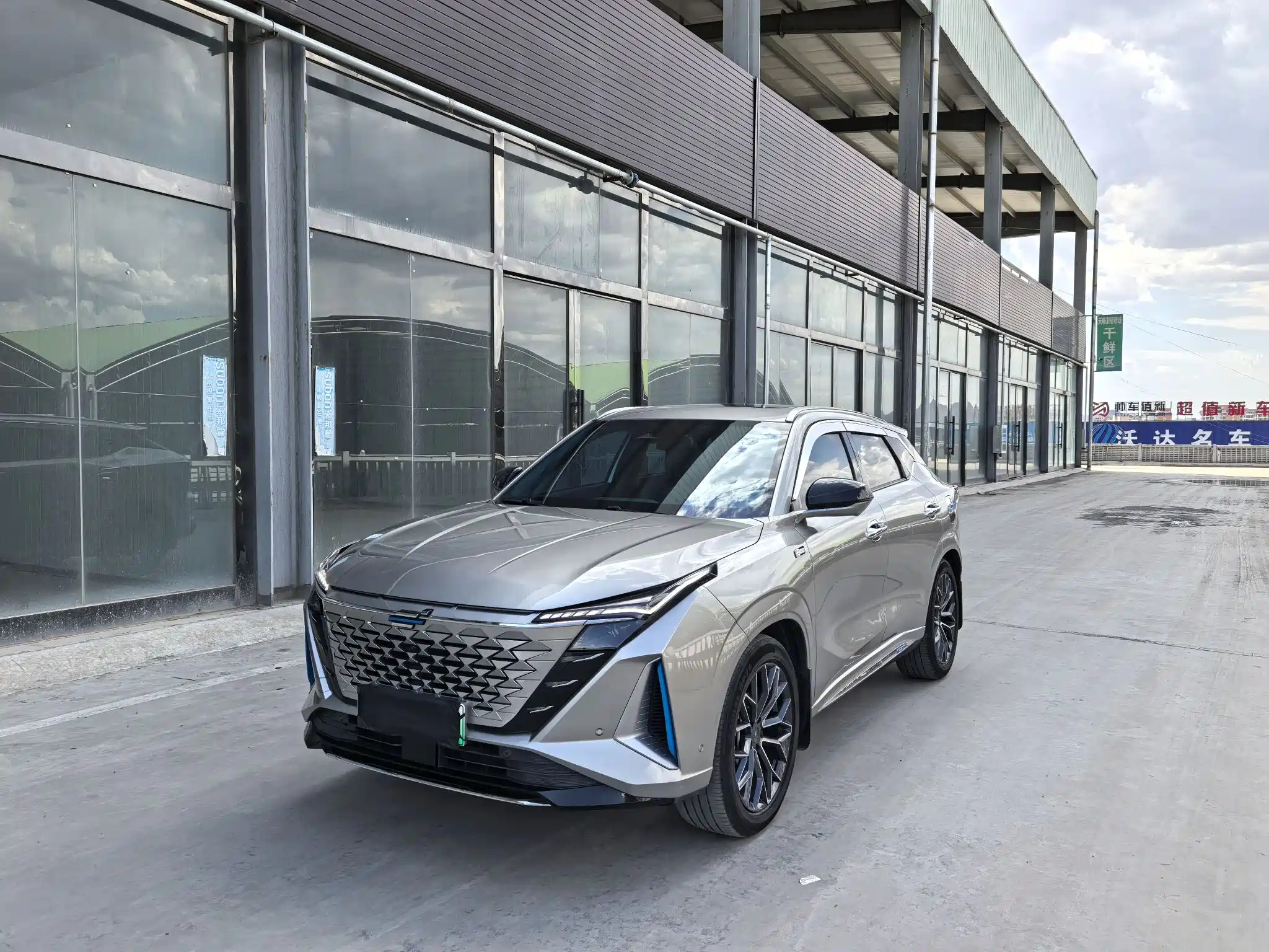 CHANGAN OSHAN Z6 NEW ENERGY 2023