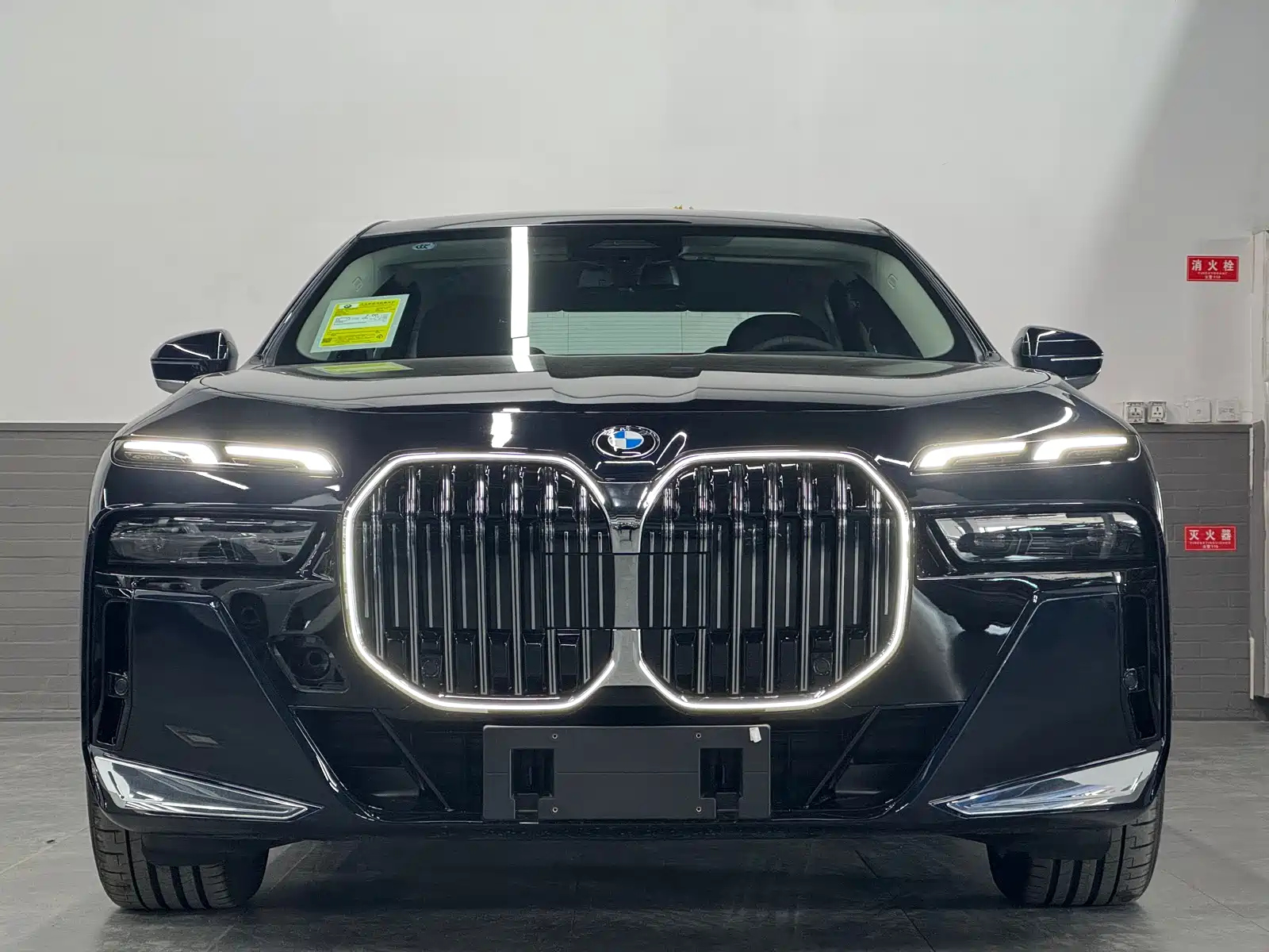 BMW 7-SERIES 2023