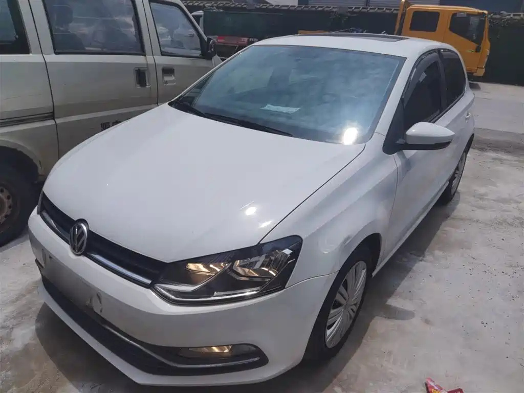 VOLKSWAGEN POLO 2018
