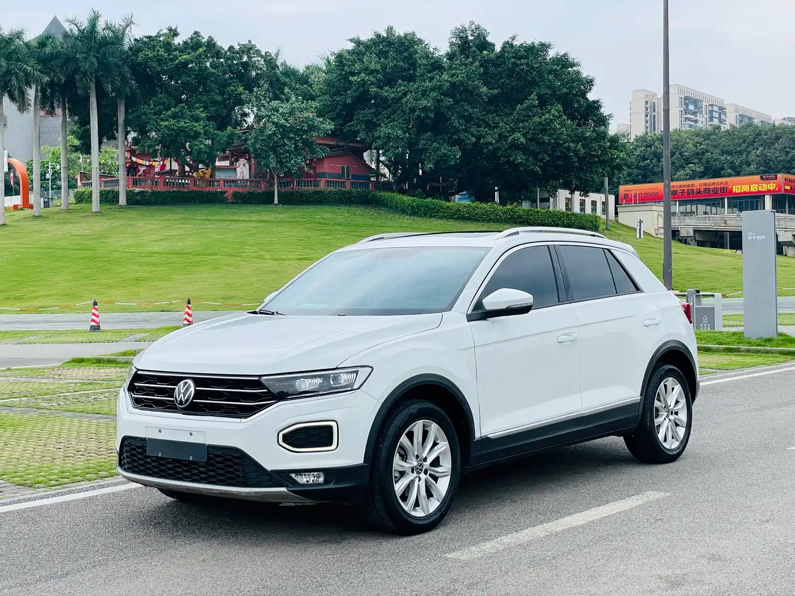 VOLKSWAGEN T-ROC TANGE 2021
