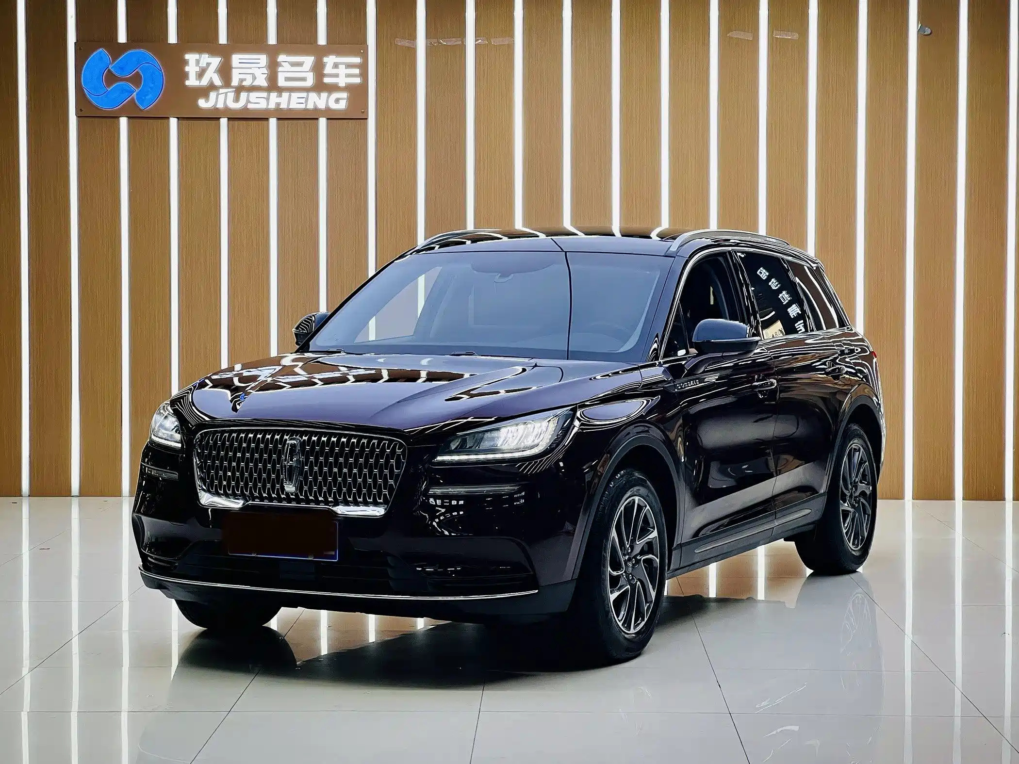 LINCOLN ADVENTURER 2021
