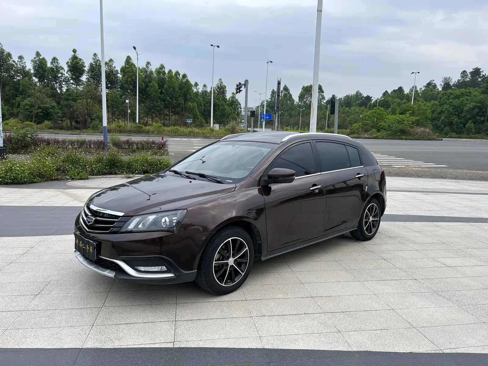 GEELY AUTO EMGRAND 2016