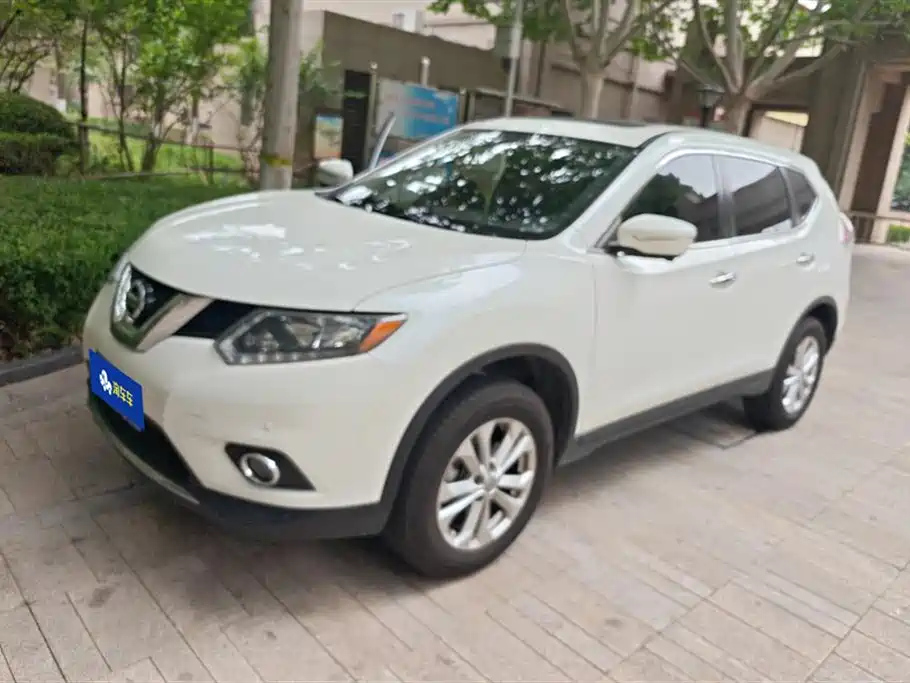 NISSAN X-TRAIL 2014