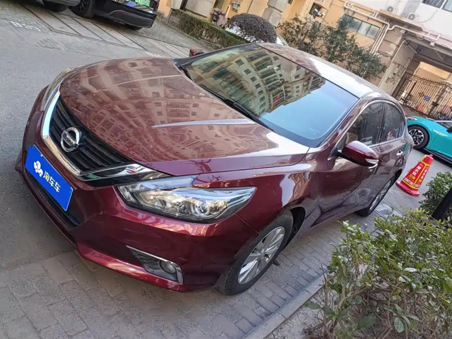 NISSAN TEANA 2018