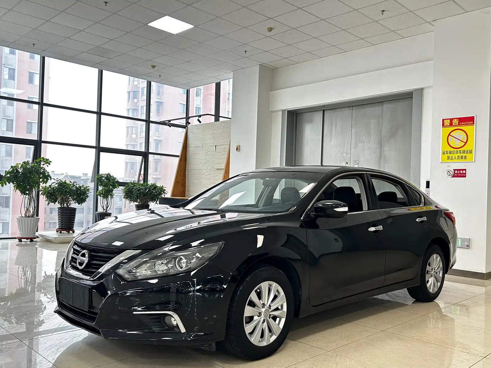 NISSAN TEANA 2016