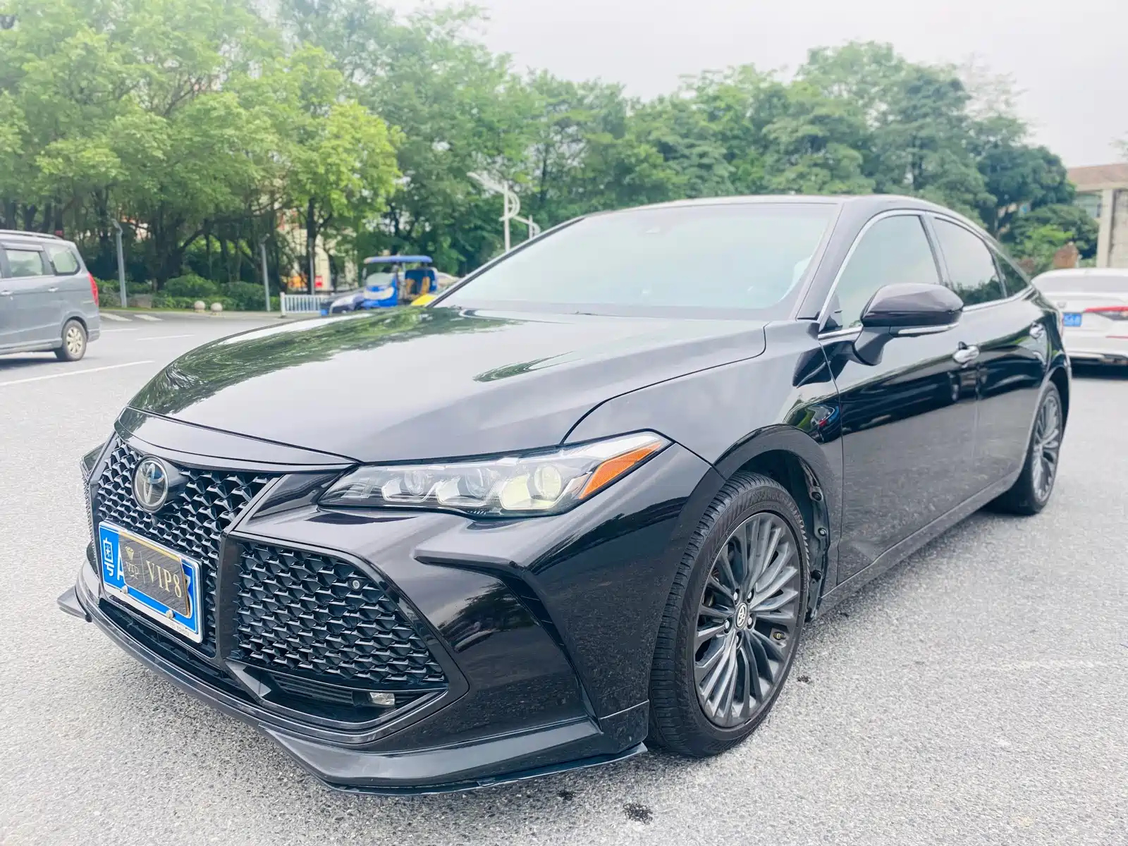 TOYOTA AVALON 2019