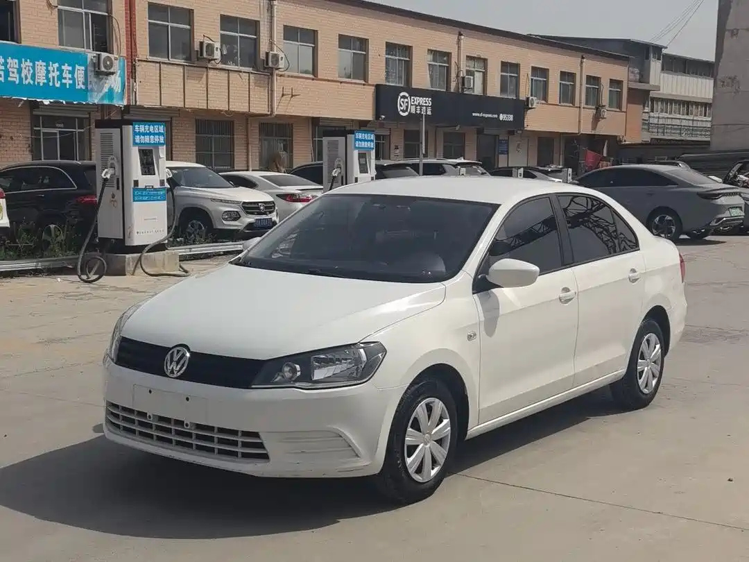 VOLKSWAGEN JETTA 2015