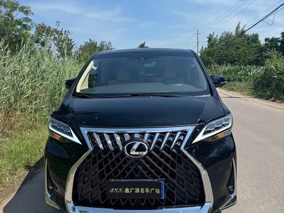 TOYOTA VELLFIRE 2019
