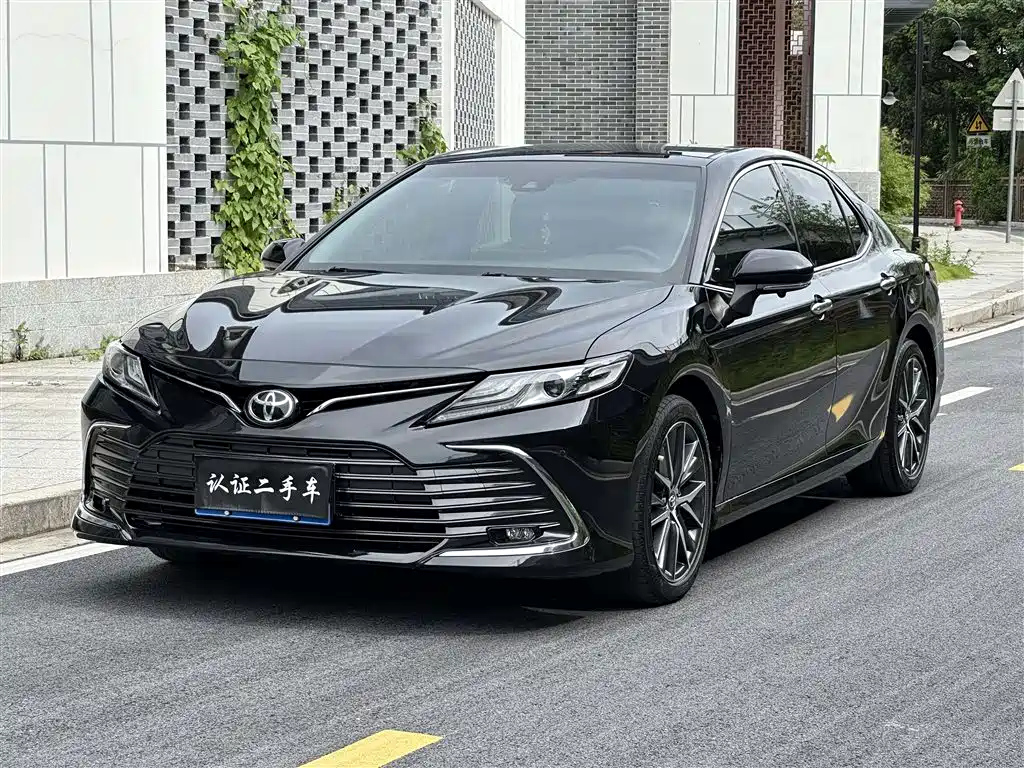 TOYOTA CAMRY 2021
