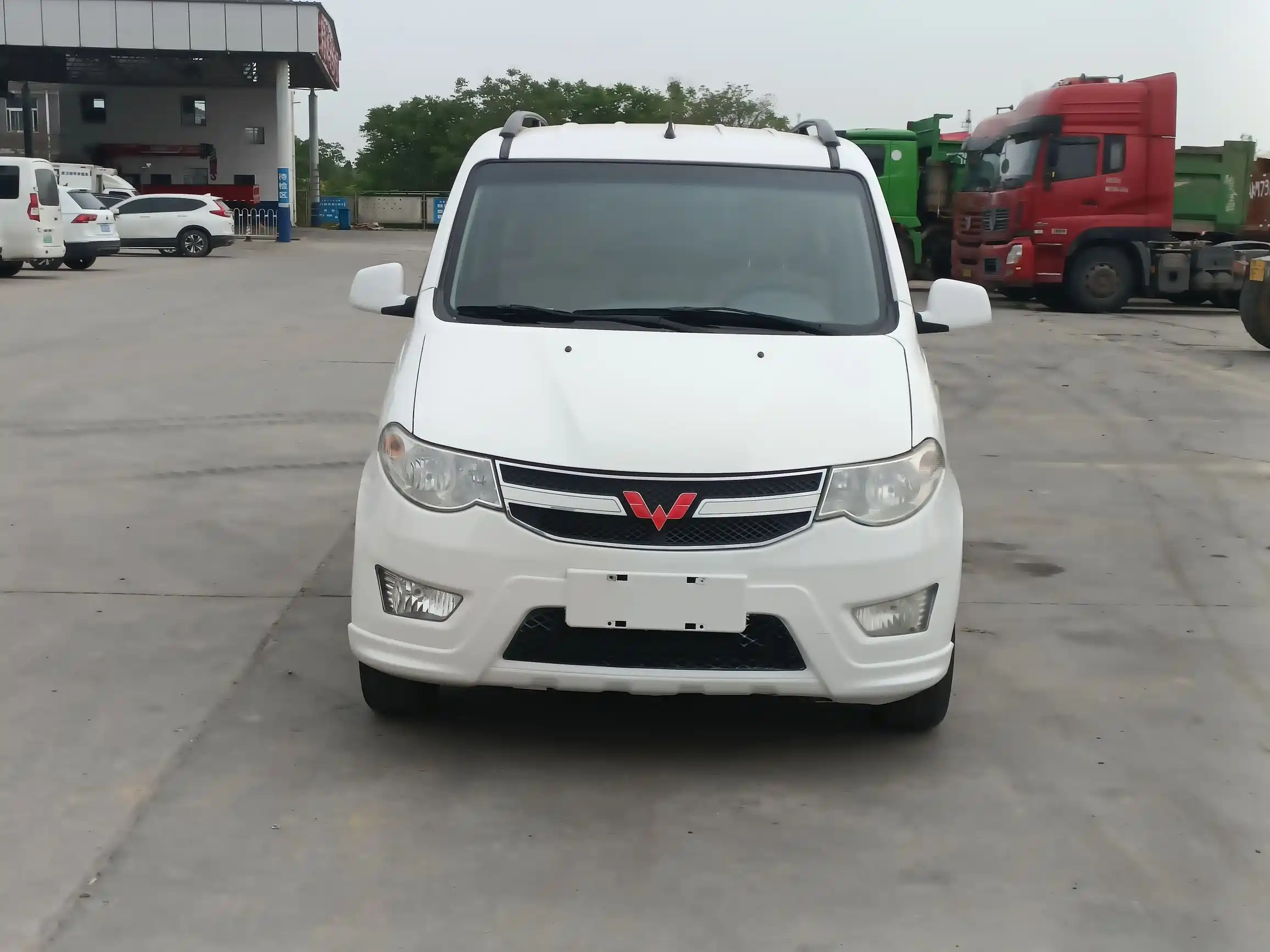 SGMW WULING HONGGUANG 2016