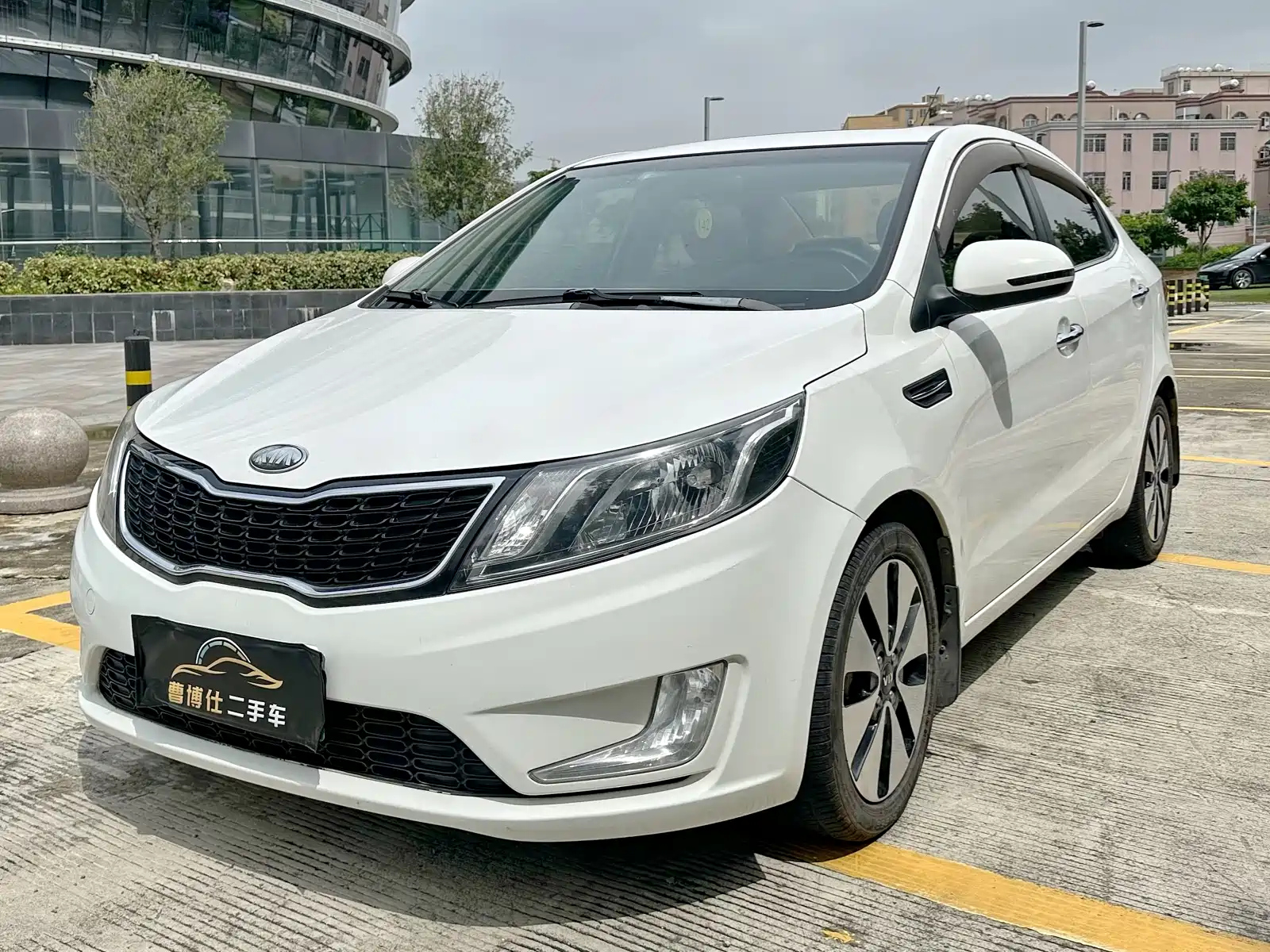 KIA K2