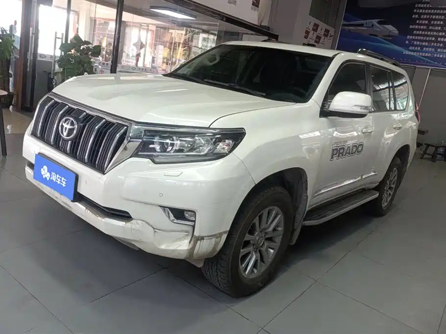 TOYOTA PRADO 2018