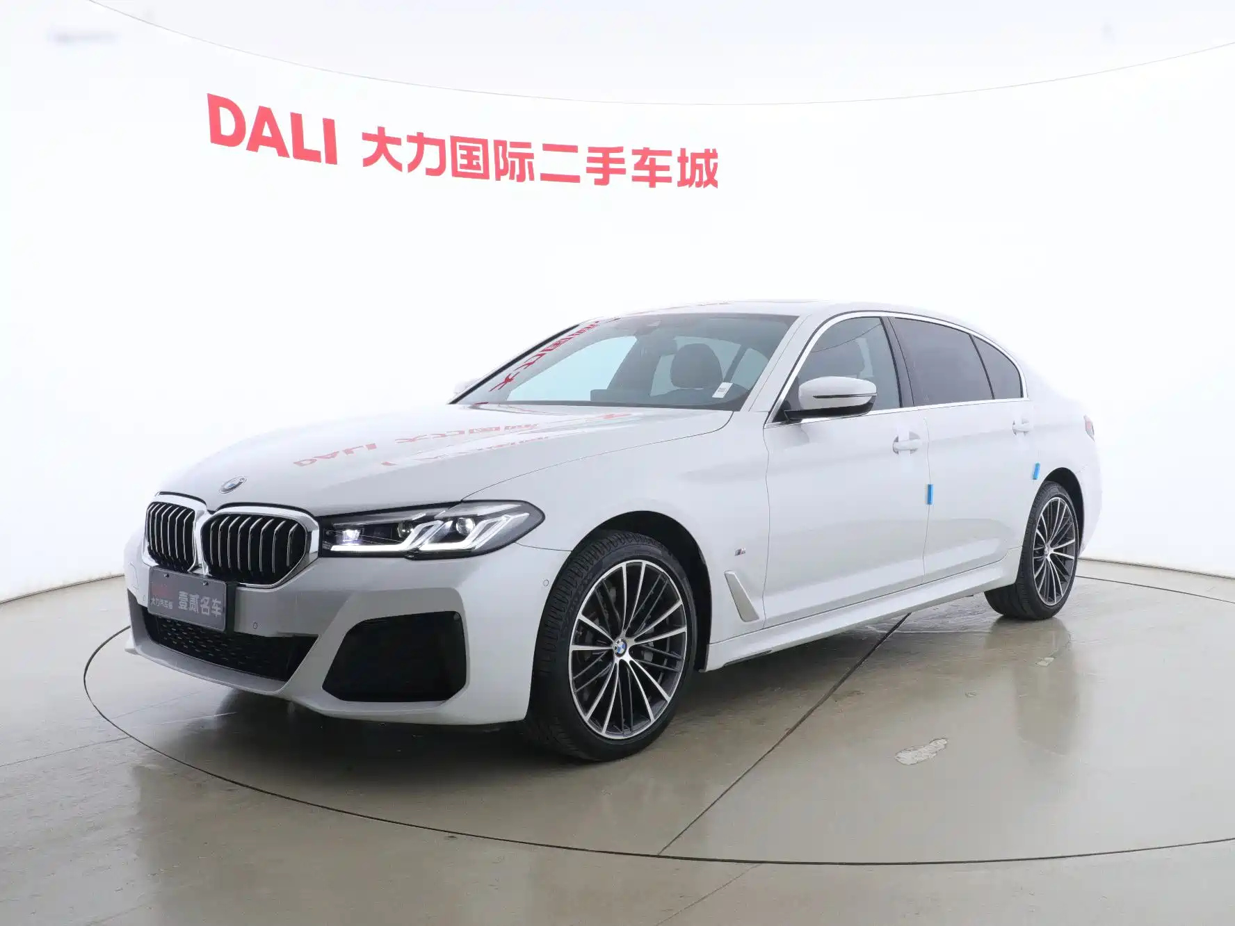 BMW 5-SERIES 2022