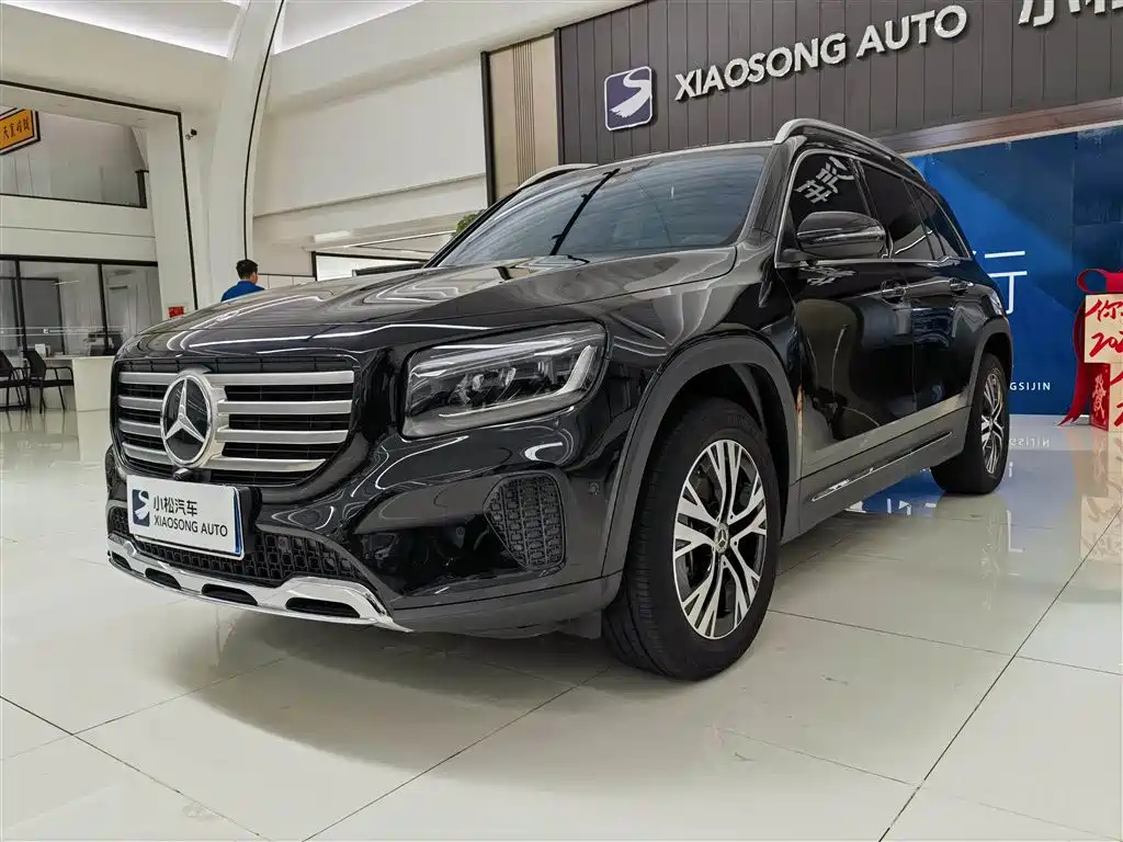 MERCEDES BENZ GLB 2024