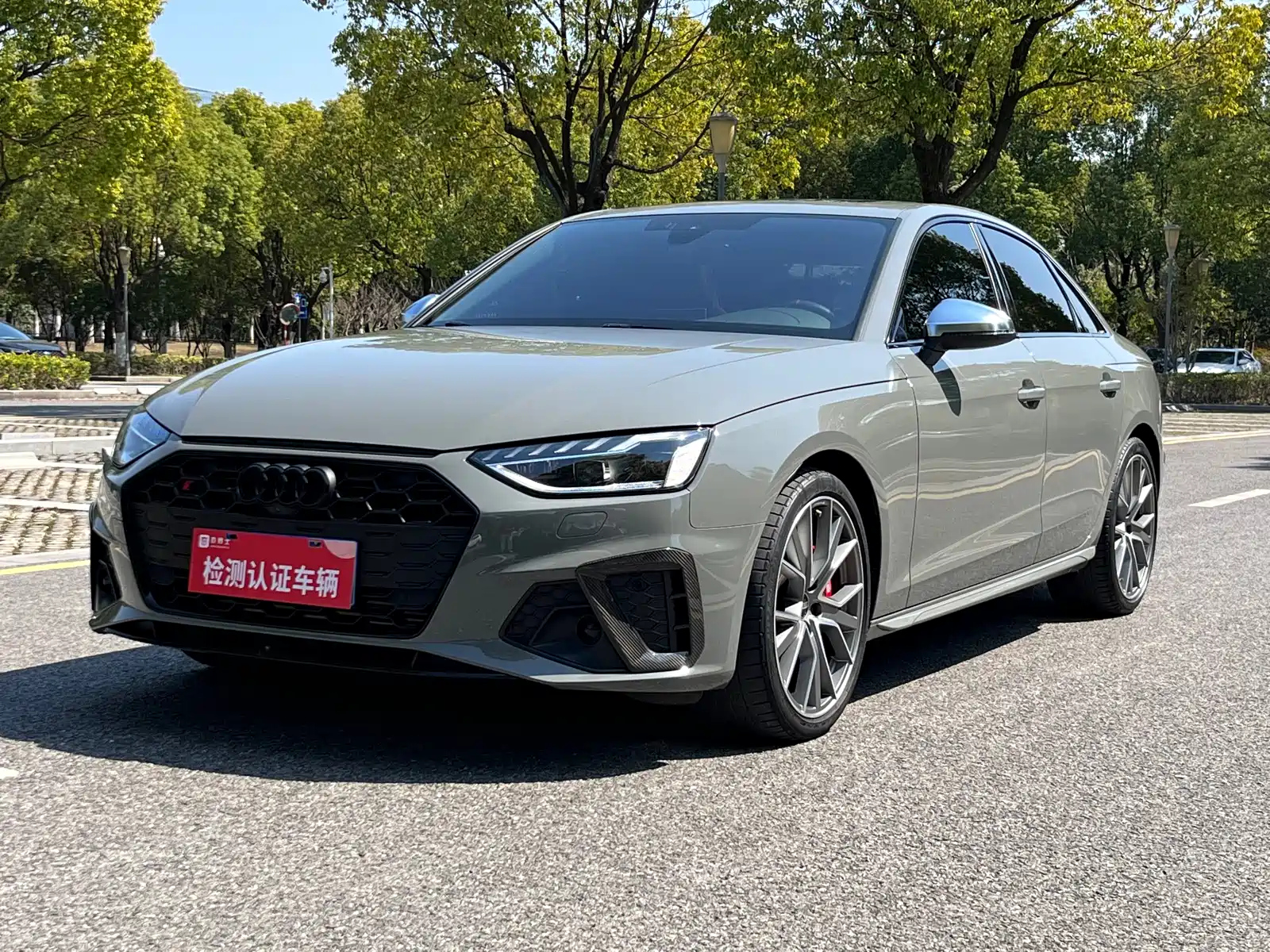 AUDI S4 2023