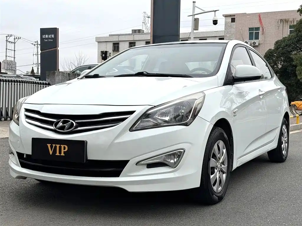 HYUNDAI RENA 2014