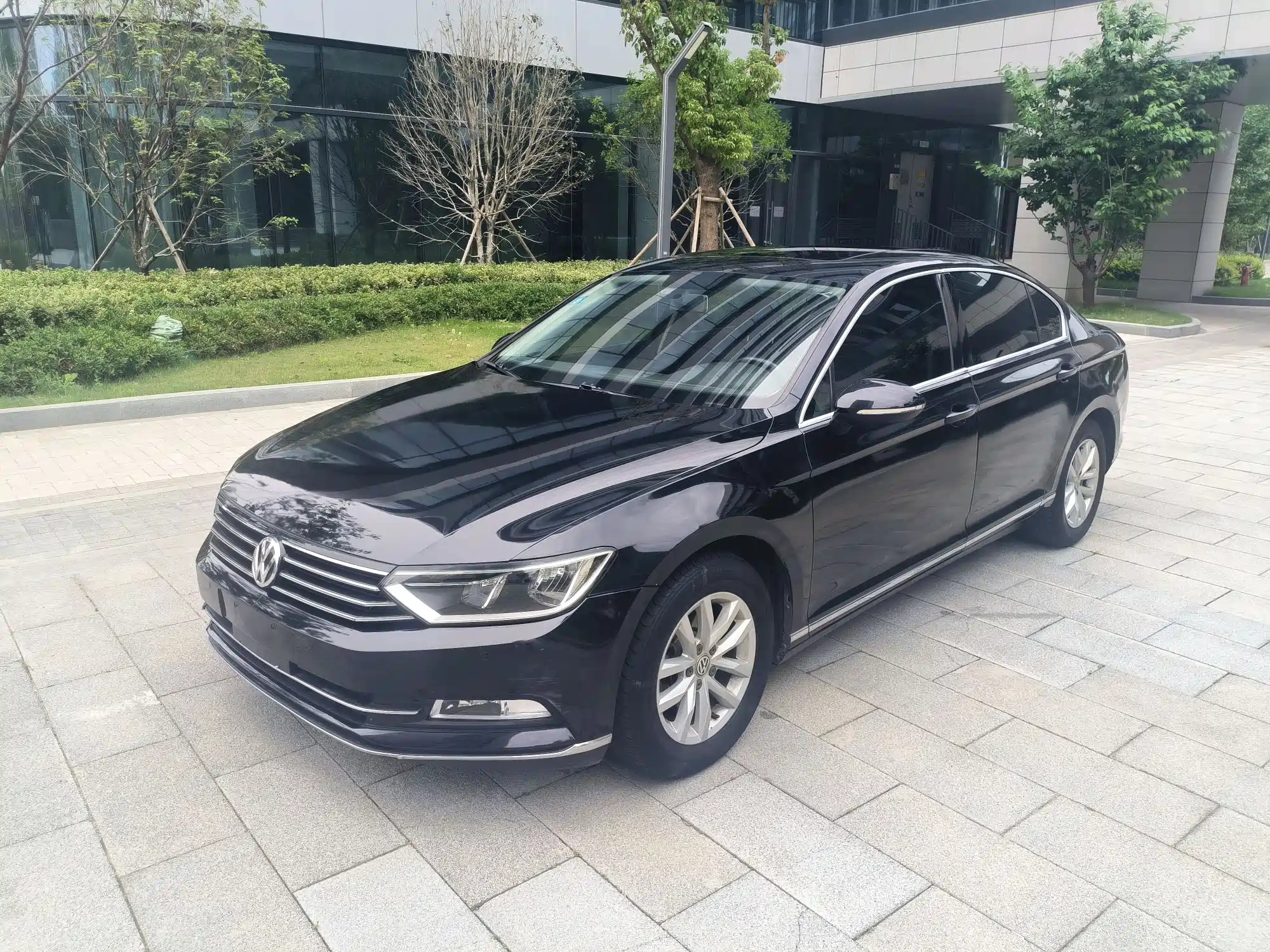 VOLKSWAGEN MAGOTAN 2018