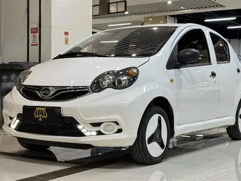 BYD F0 2015