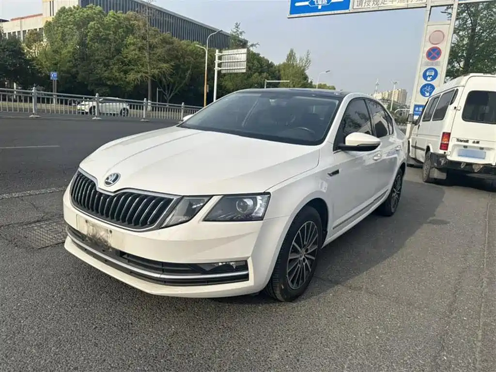 SKODA OCTAVIA 2018