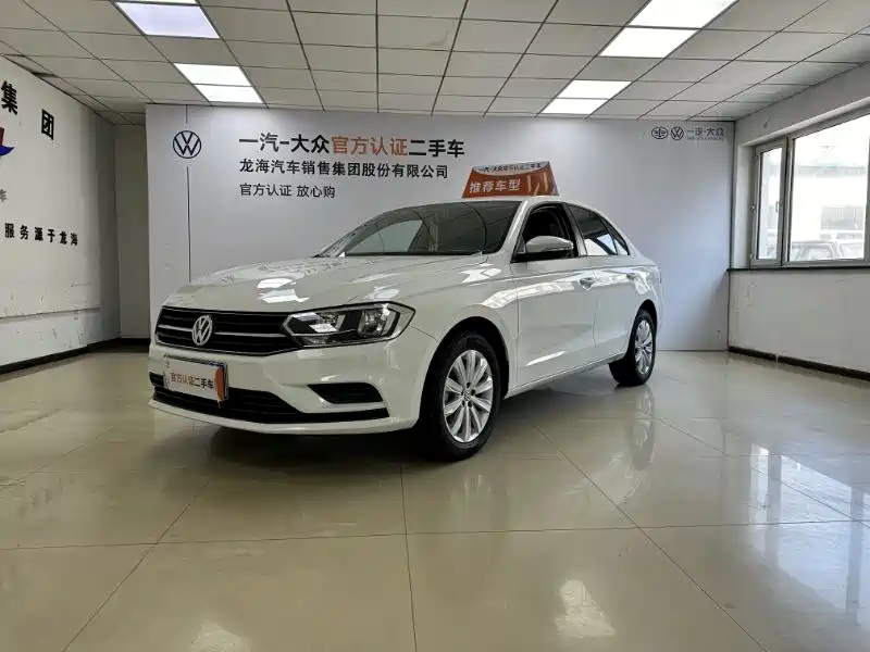 VOLKSWAGEN BORA 2019