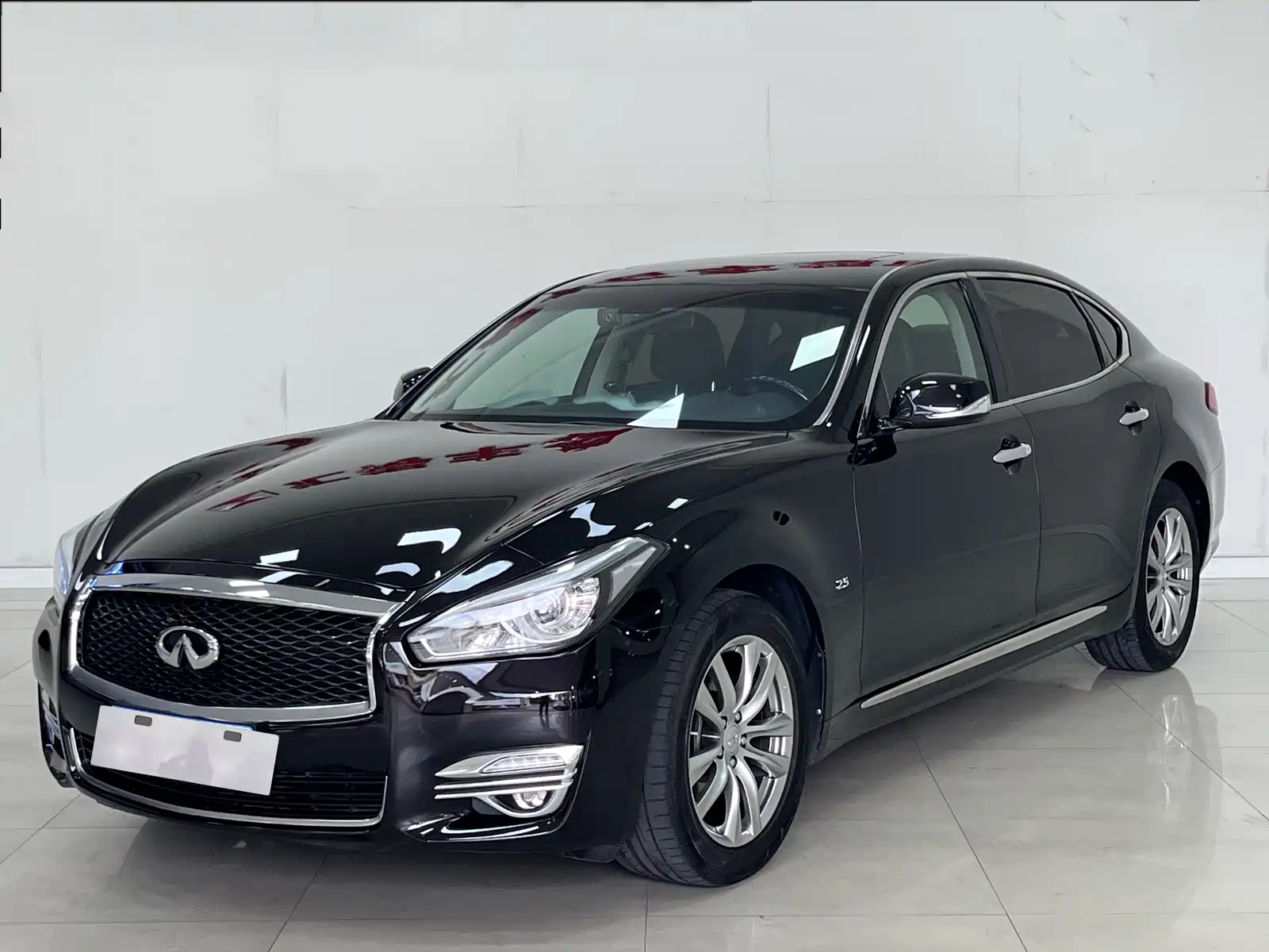 INFINITI Q70 2017