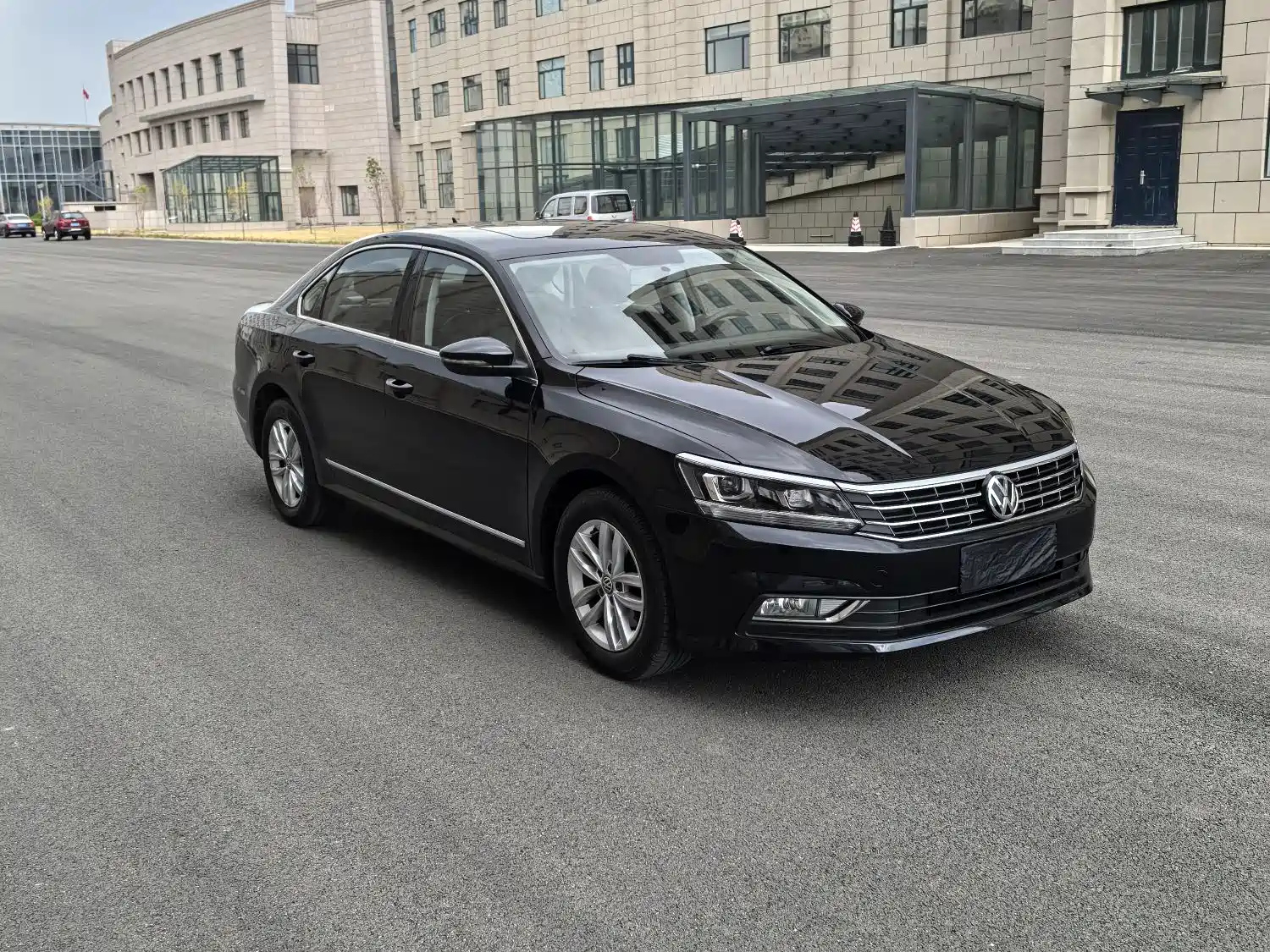 VOLKSWAGEN PASSAT 2017