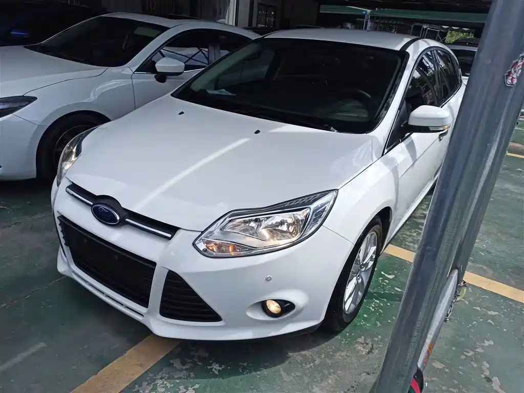 FORD FOCUS 2012
