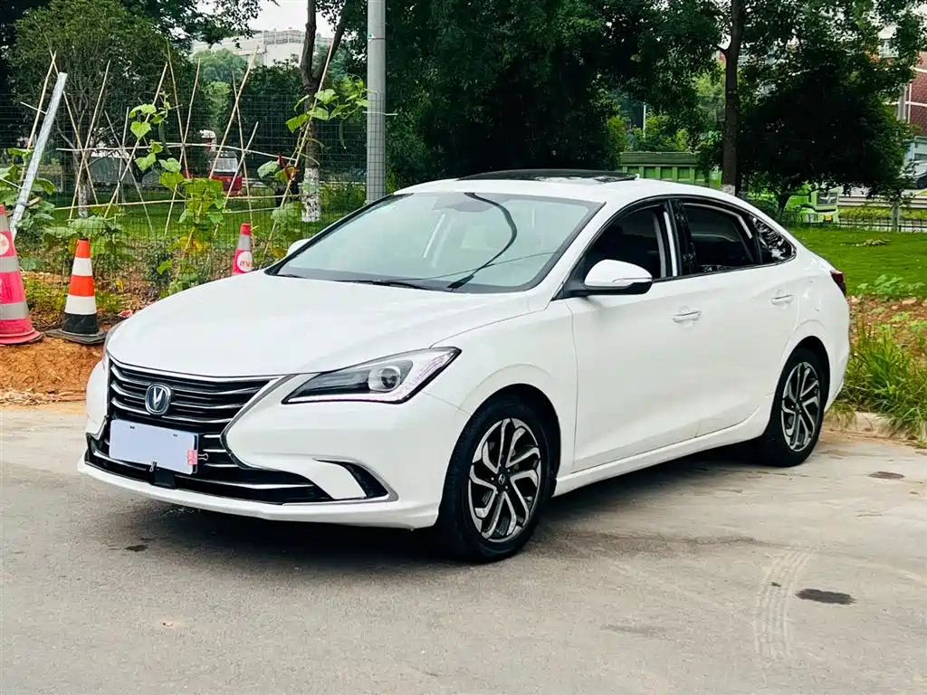 CHANGAN EADO 2018