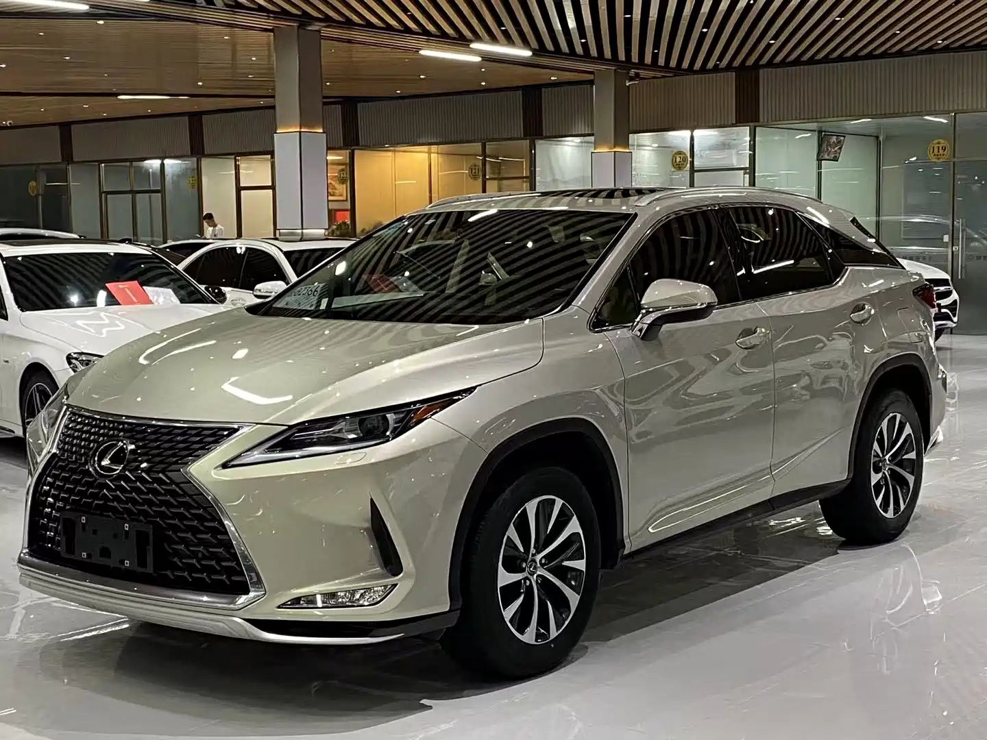 LEXUS RX 2020