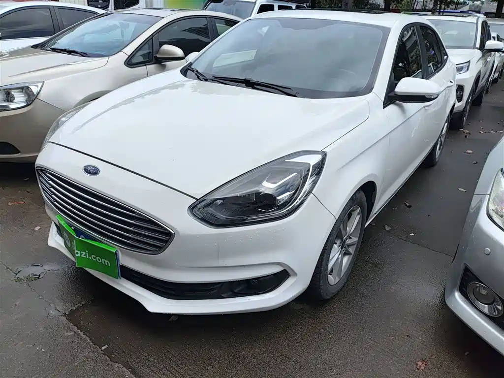 FORD ESCORT 2019