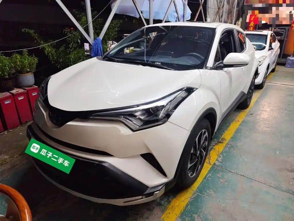TOYOTA IZOA 2020