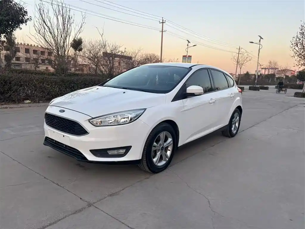 FORD FOCUS 2015