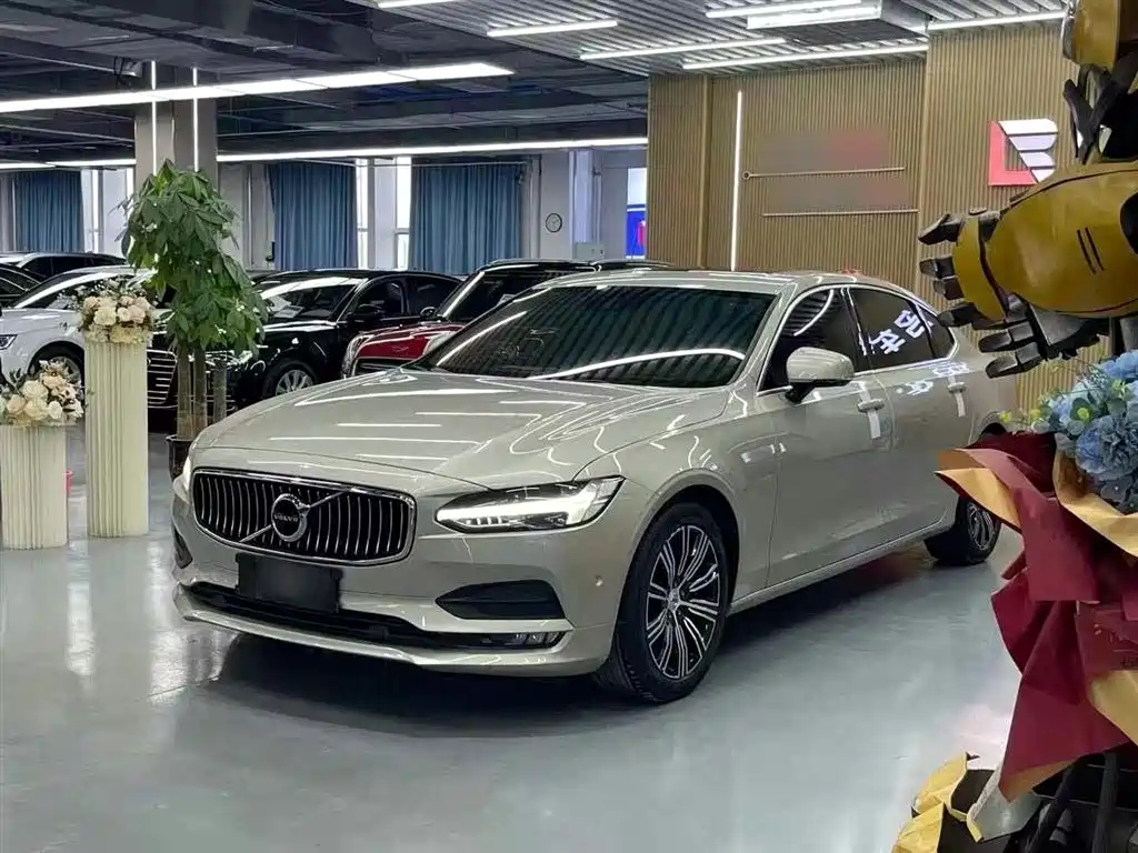 VOLVO S90 2018