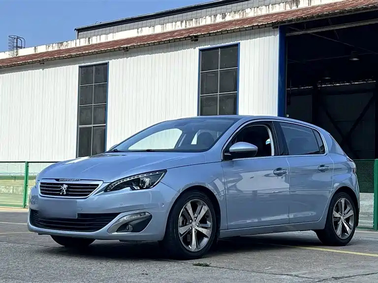 PEUGEOT 308S 2015