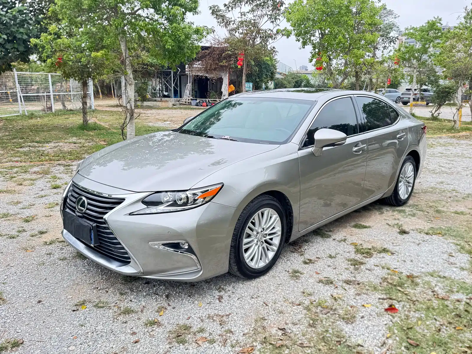 LEXUS ES 2015