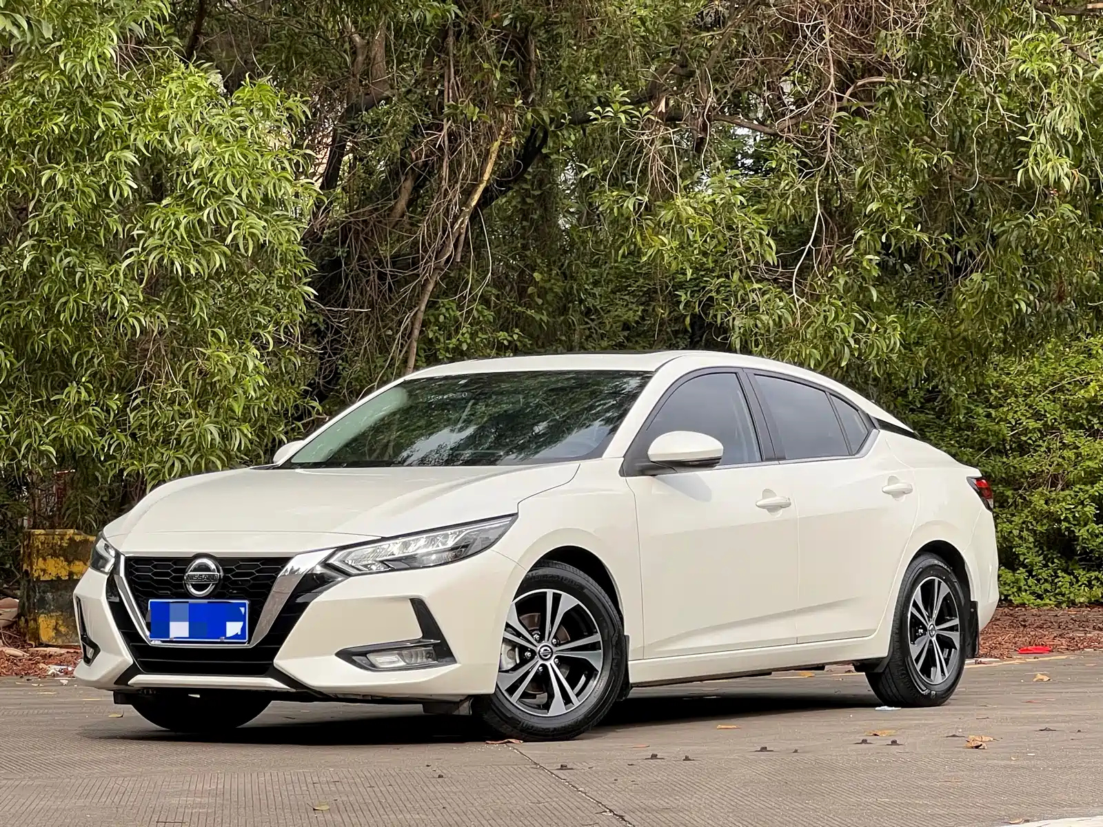 NISSAN SYLPHY 2022