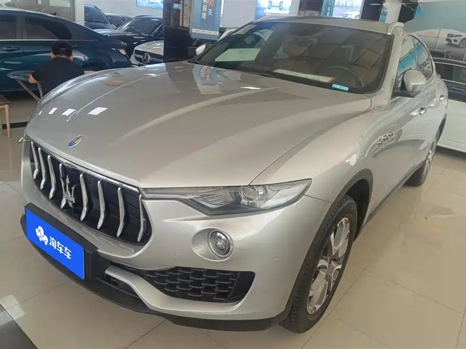 MASERATI LEVANTE 2016