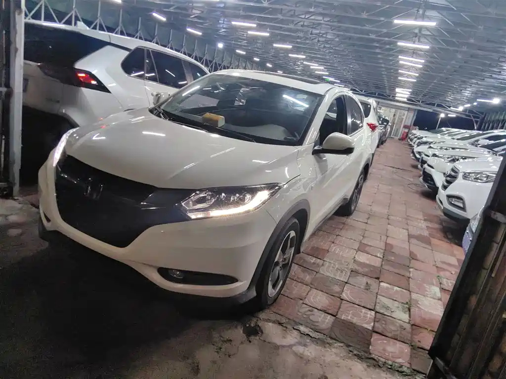 HONDA VEZEL 2017
