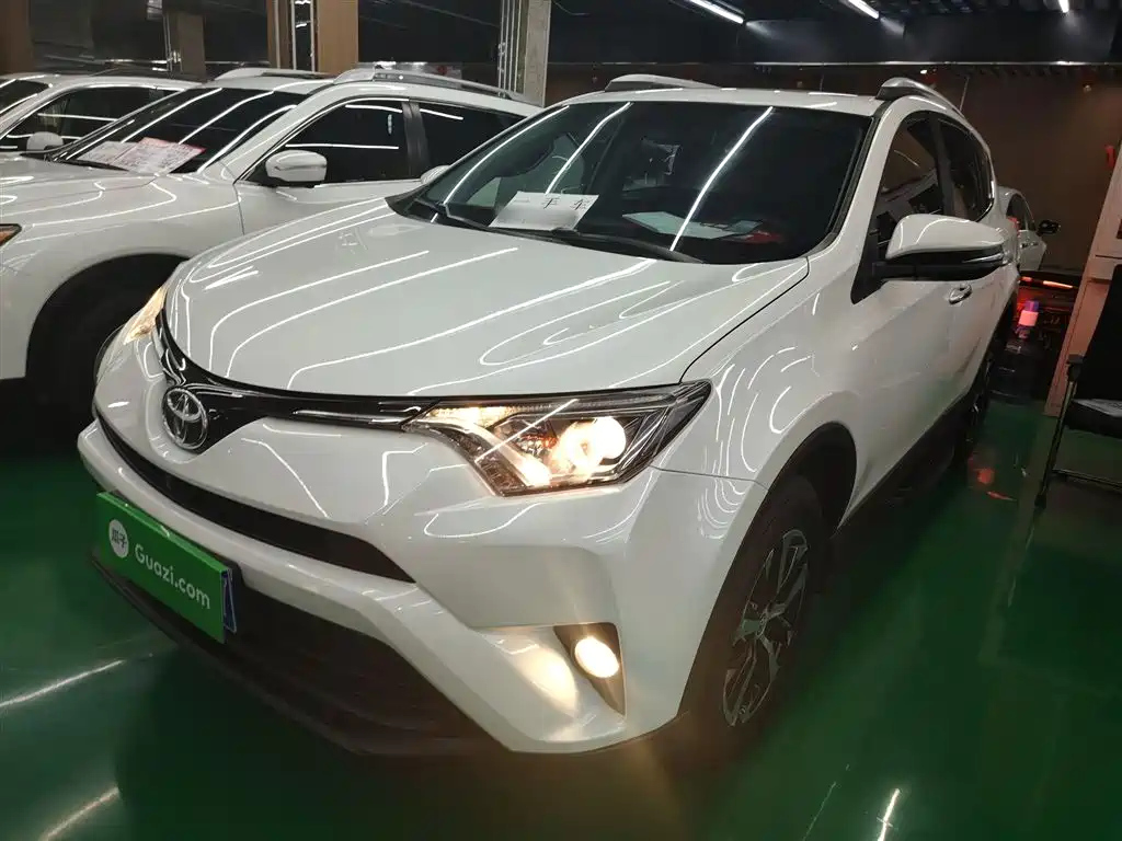TOYOTA RAV4 RONGFANG 2016
