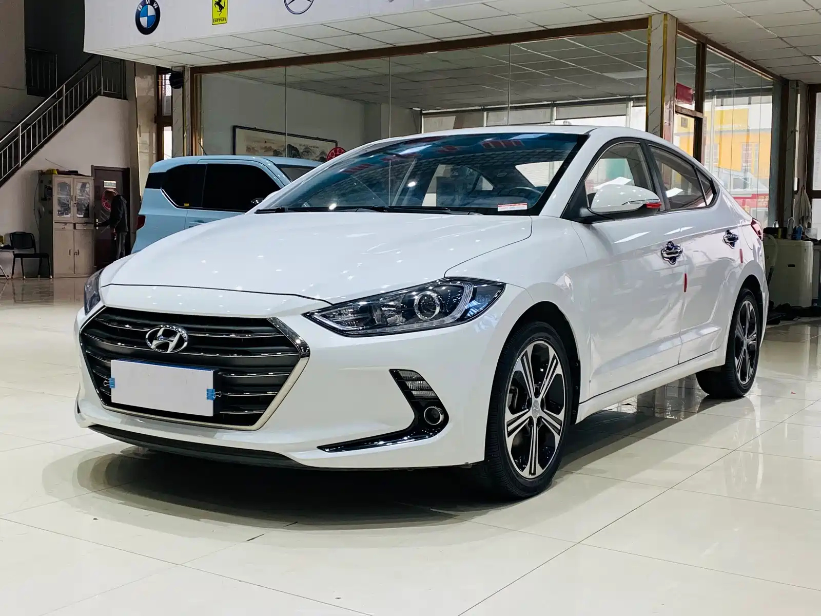 HYUNDAI ELANTRA 2018