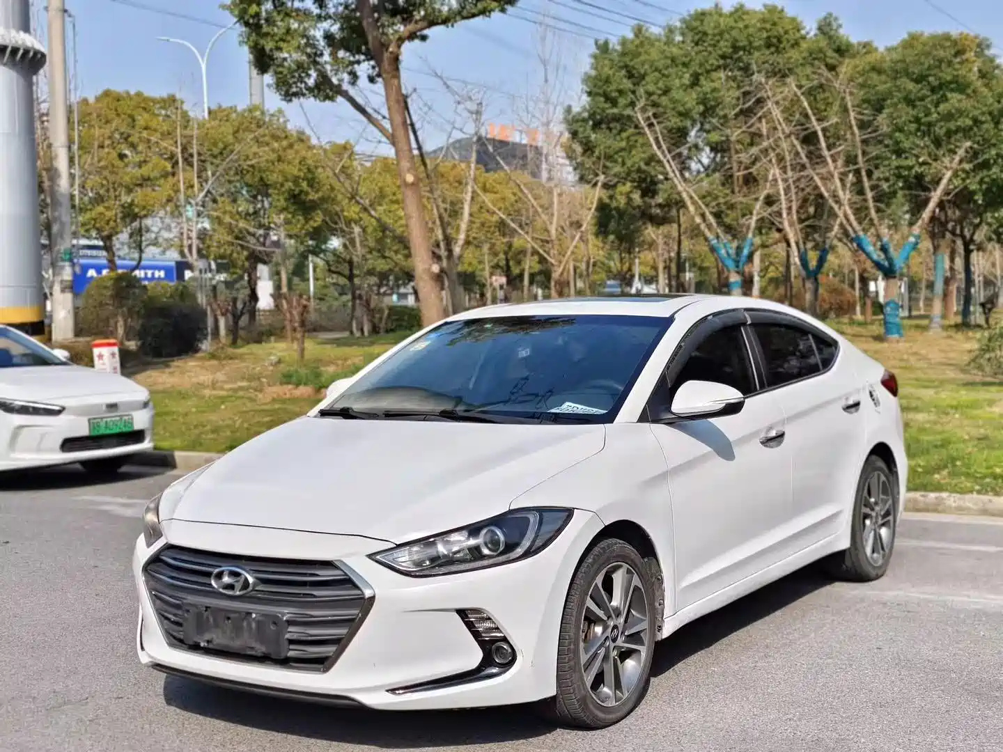 HYUNDAI ELANTRA 2016