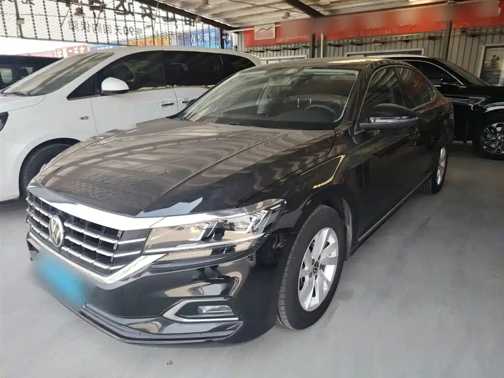 VOLKSWAGEN PASSAT 2020