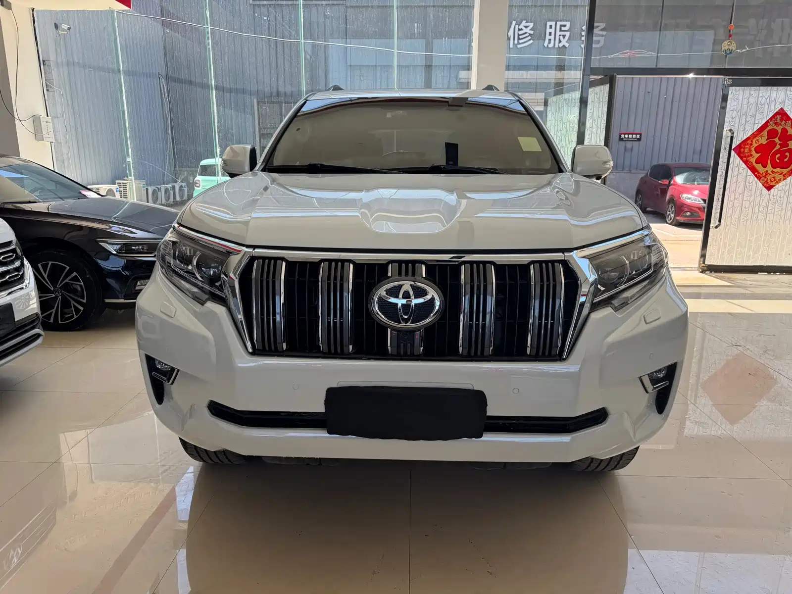 TOYOTA PRADO 2018
