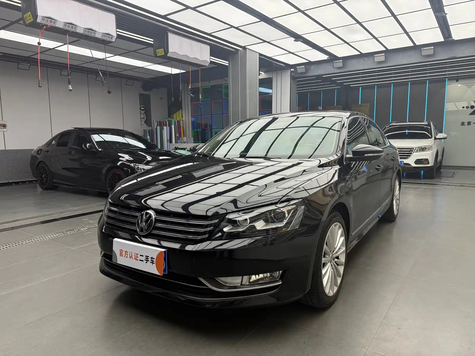 VOLKSWAGEN PASSAT 2011