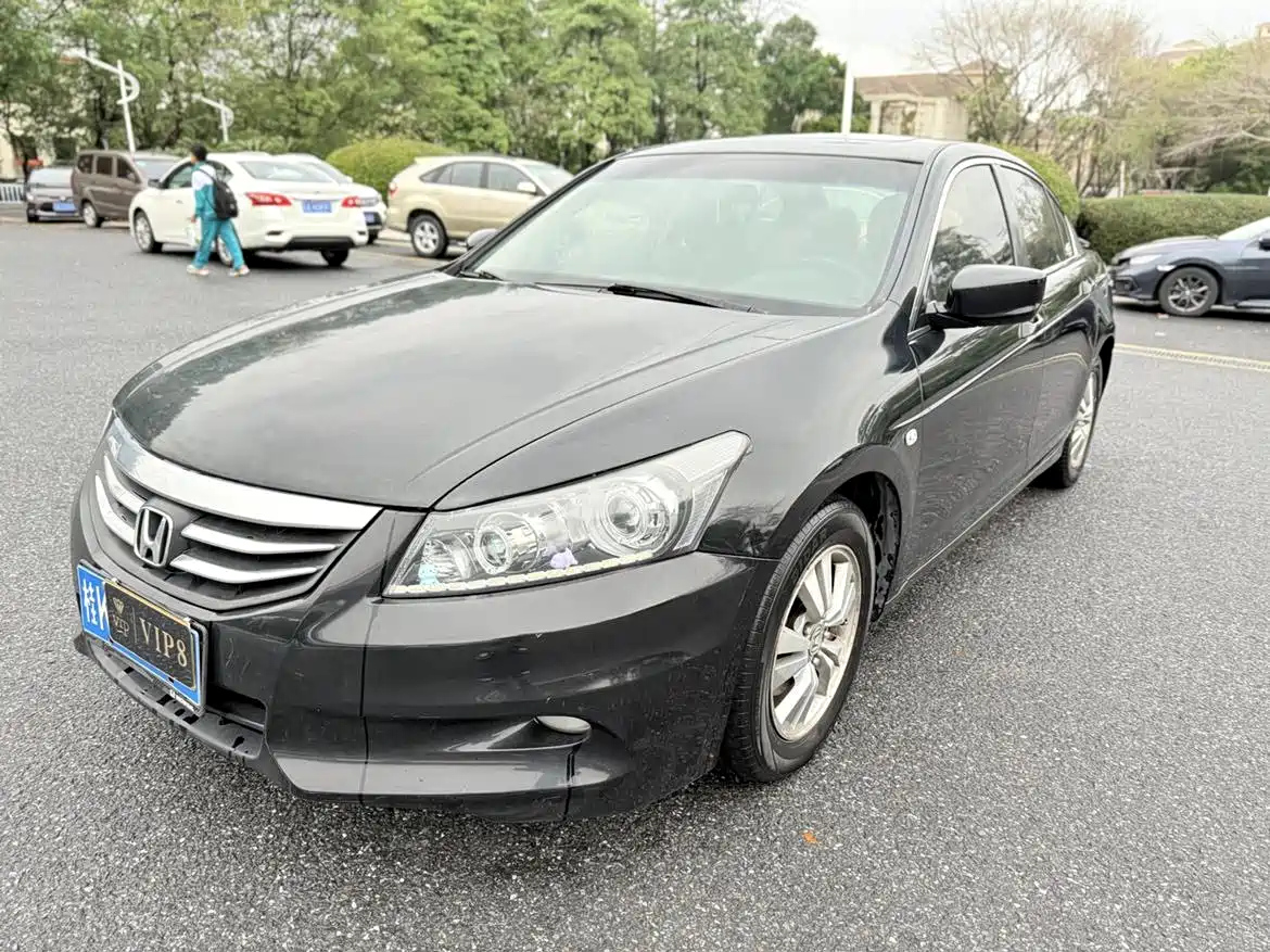 HONDA ACCORD 2011