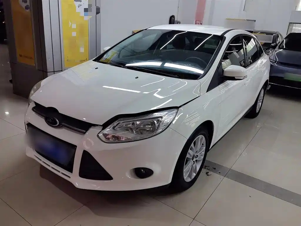 FORD FOCUS 2012